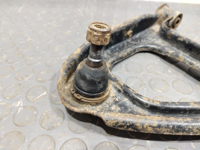 Рычаг подвески верхний, 1000 рублей, Красноярск