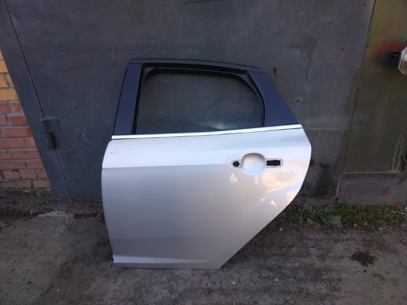 Дверь боковая, 27000 рублей, Красноярск