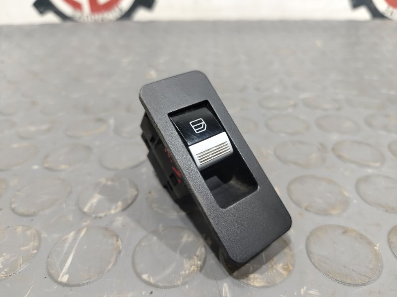 Кнопка стеклоподъемника, 500 рублей, Красноярск