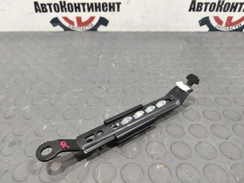 Механизм регулировки ремня безопасности, 500 рублей, Красноярск