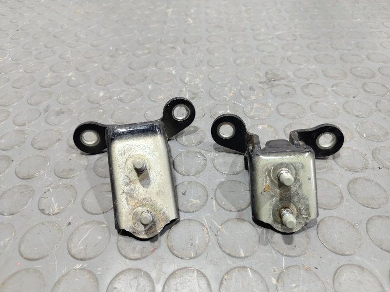 Петля двери, 1000 рублей, Красноярск