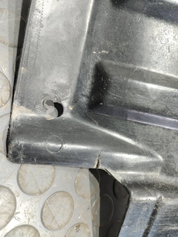 Подкрылок, 1200 рублей, Красноярск