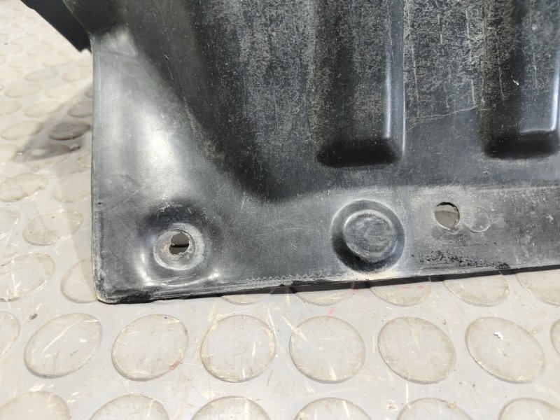 Подкрылок, 1200 рублей, Красноярск