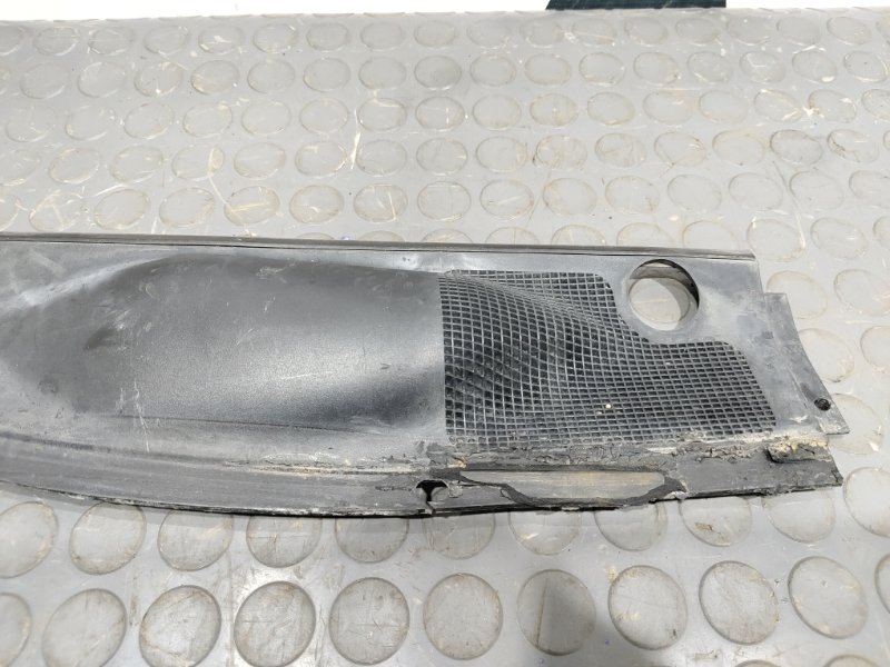 Решетка под лобовое стекло, 1000 рублей, Красноярск