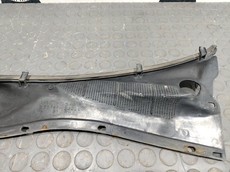 Решетка под лобовое стекло, 1000 рублей, Красноярск