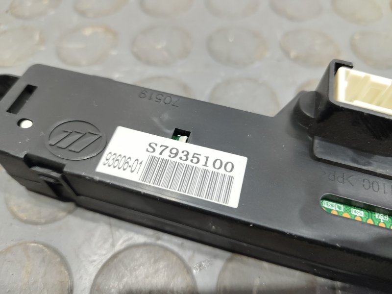 Часы, 1000 рублей, Красноярск