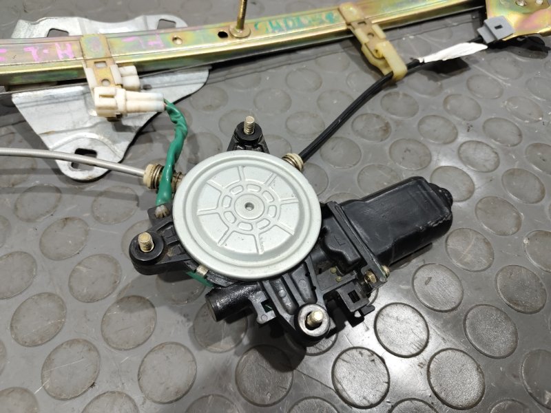 Стеклоподъемник, 15000 рублей, Красноярск