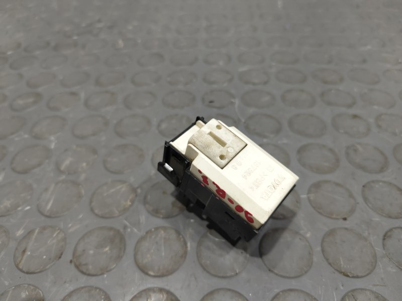 Кнопка стеклоподъемника, 500 рублей, Красноярск