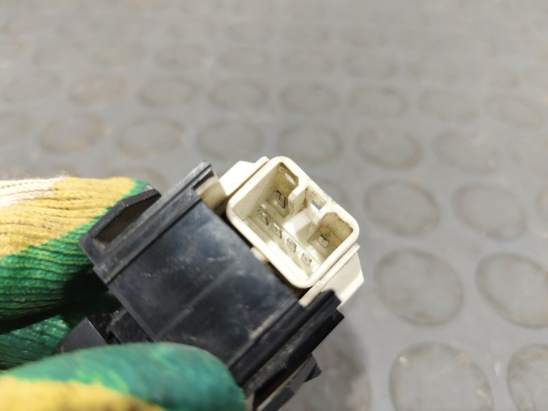 Кнопка стеклоподъемника, 500 рублей, Красноярск