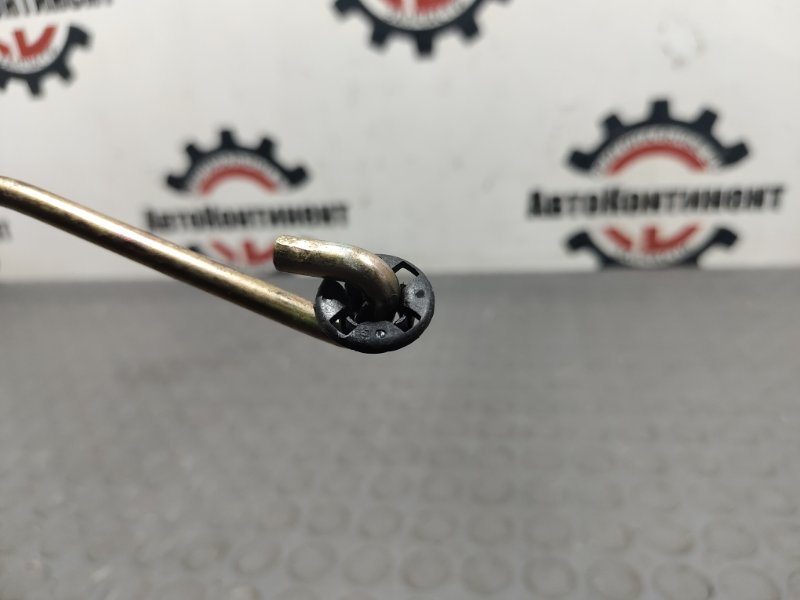 Упор капота, 300 рублей, Красноярск