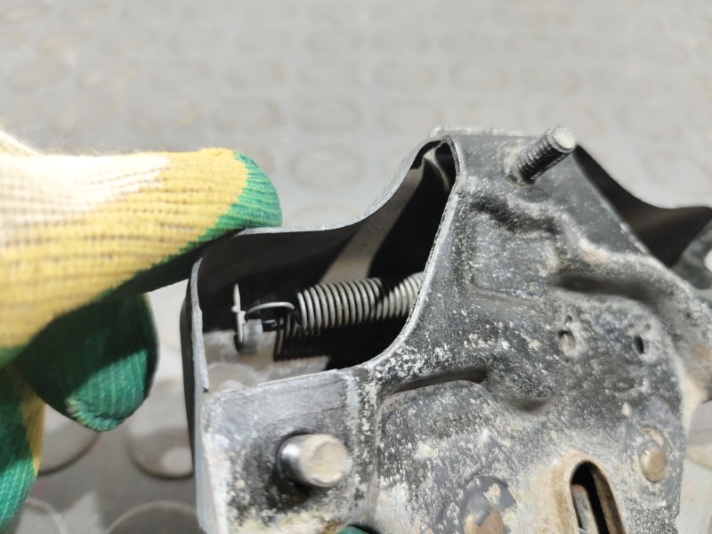 Замок капота, 1000 рублей, Красноярск