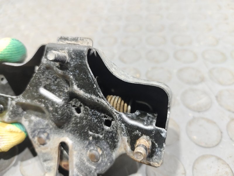 Замок капота, 1000 рублей, Красноярск