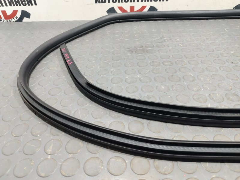 Уплотнительная резинка боковой двери, 1000 рублей, Красноярск