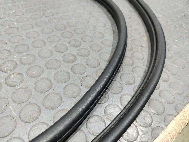 Уплотнительная резинка боковой двери, 1000 рублей, Красноярск