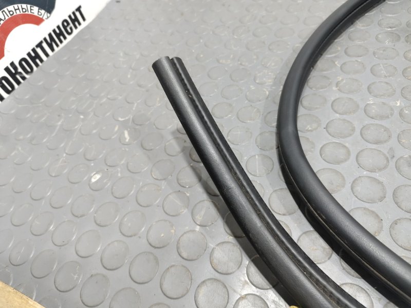 Уплотнительная резинка боковой двери, 1000 рублей, Красноярск