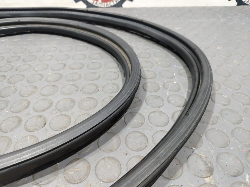 Уплотнительная резинка крышки багажника, 1000 рублей, Красноярск