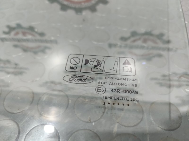 Стекло боковое, 2000 рублей, Красноярск