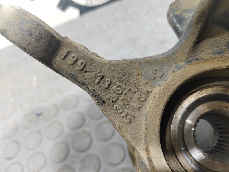 Кулак поворотный, 2500 рублей, Красноярск