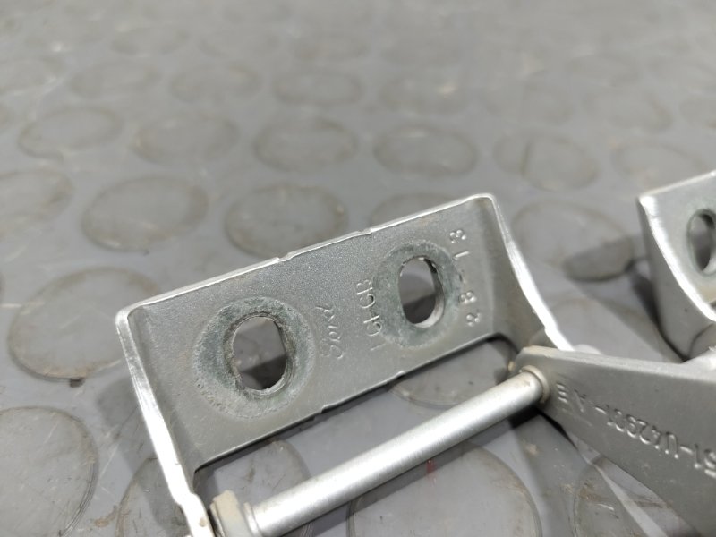 Петля крышки багажника, 1000 рублей, Красноярск