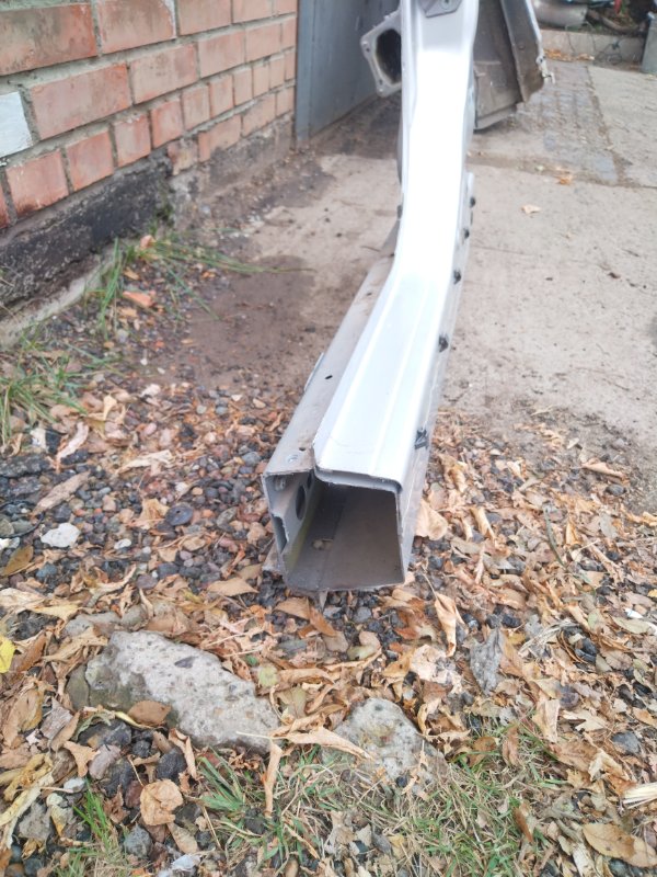 Стойка кузова, 3700 рублей, Красноярск