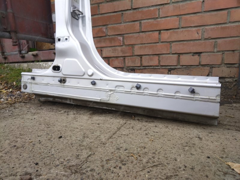 Стойка кузова, 3700 рублей, Красноярск