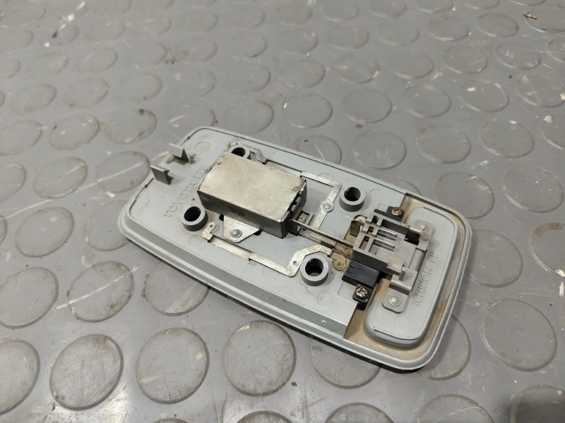 Плафон салона, 500 рублей, Красноярск