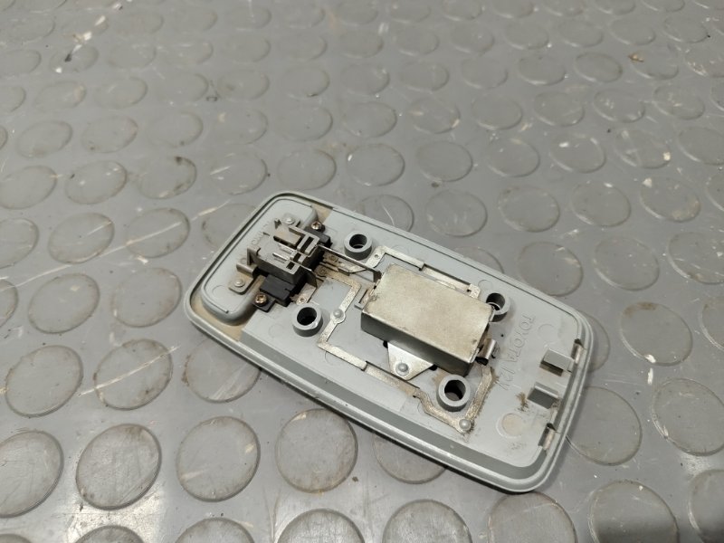 Плафон салона, 500 рублей, Красноярск