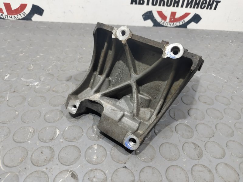 Кронштейн, 1500 рублей, Красноярск