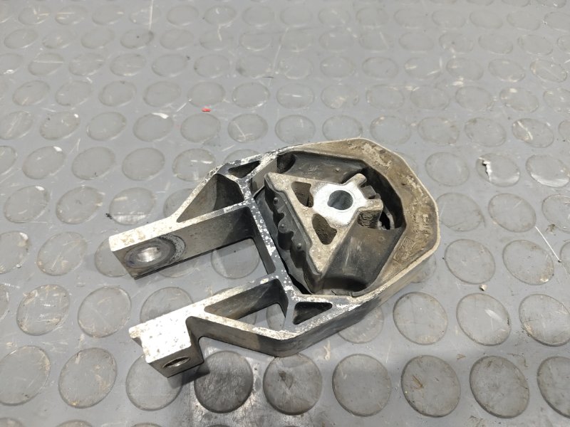 Подушка двигателя, 2000 рублей, Красноярск