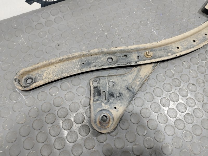 Балка подвески, 2300 рублей, Красноярск