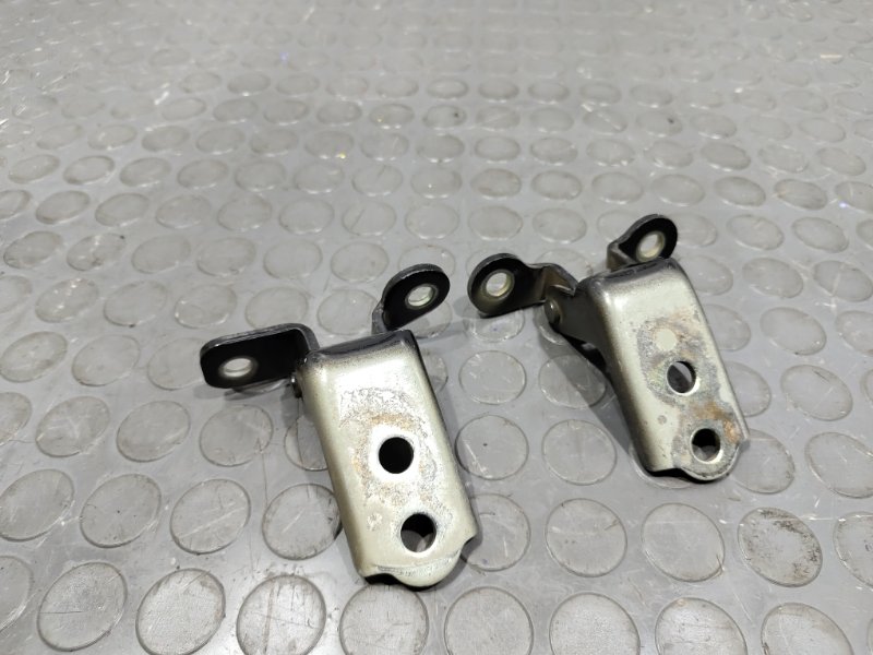 Петля двери, 1000 рублей, Красноярск