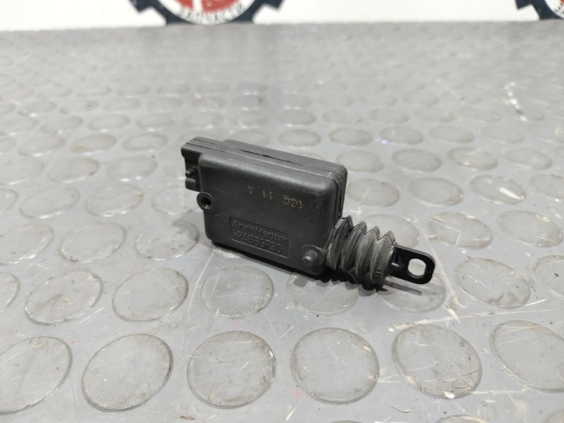 Электропривод замка дверей, 500 рублей, Красноярск