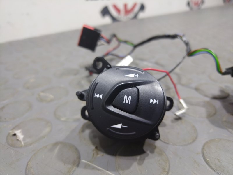 Кнопки на руль, 1800 рублей, Красноярск