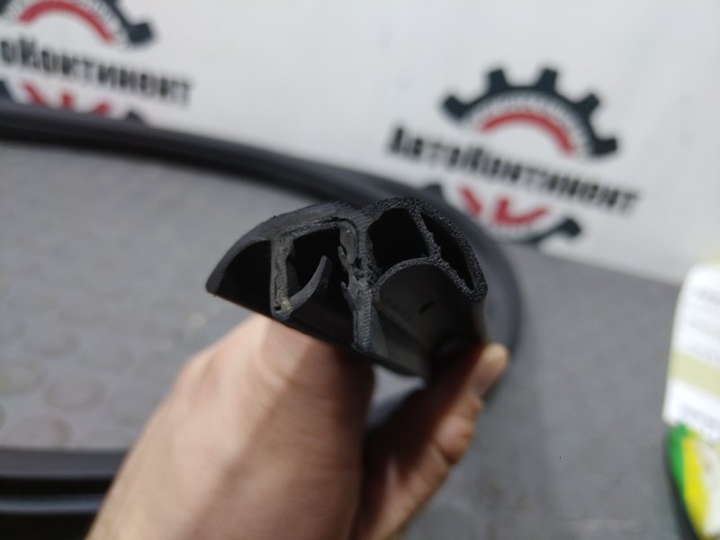 Уплотнительная резинка боковой двери, 1000 рублей, Красноярск