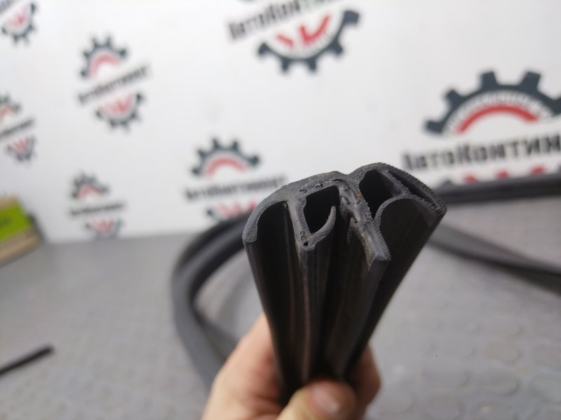 Уплотнительная резинка боковой двери, 1000 рублей, Красноярск