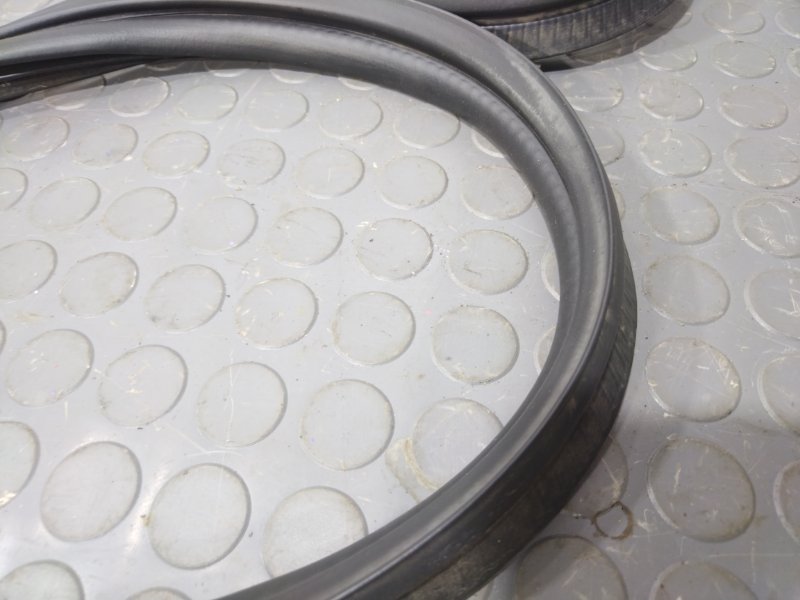 Уплотнительная резинка двери багажника, 1000 рублей, Красноярск