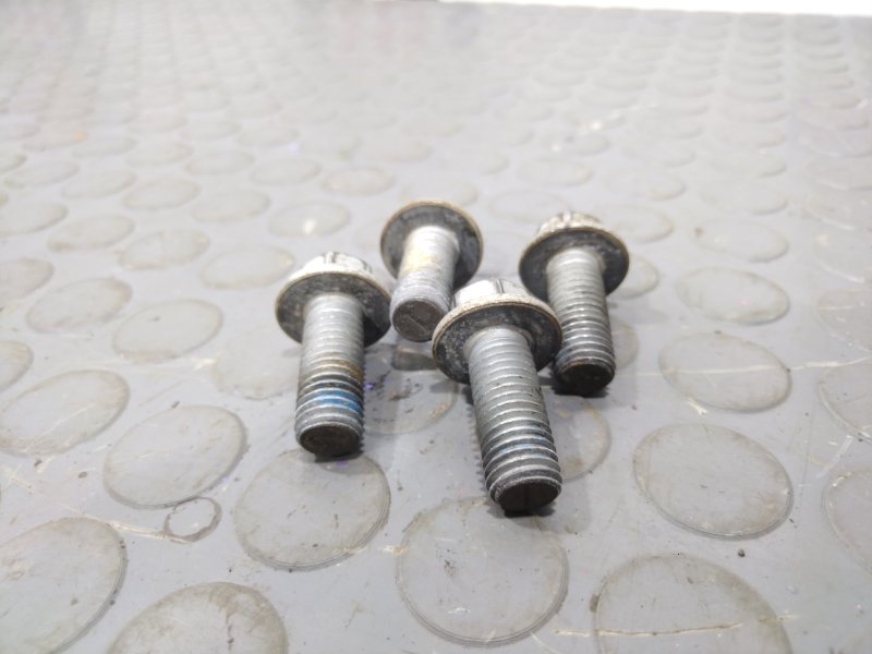 Болт, 1000 рублей, Красноярск