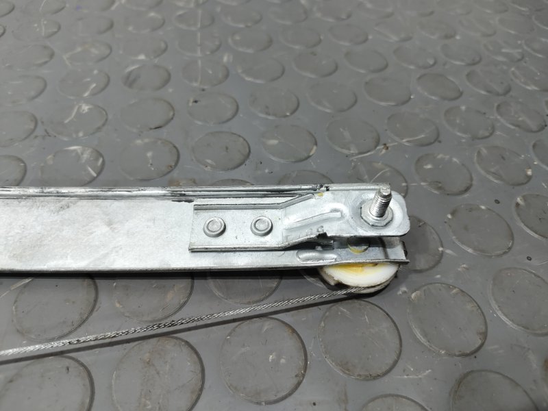 Стеклоподъемник, 1000 рублей, Красноярск