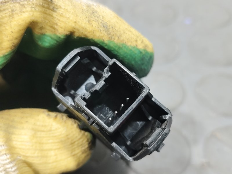 Кнопка стеклоподъемника, 500 рублей, Красноярск