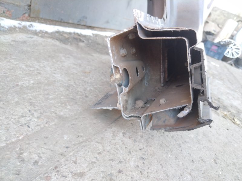 Стойка кузова, 5000 рублей, Красноярск