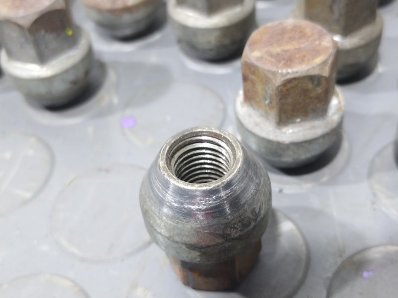 Гайка колесная, 1000 рублей, Красноярск