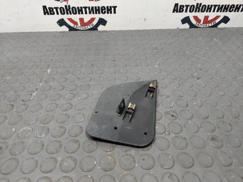 Подкрылок, 900 рублей, Красноярск