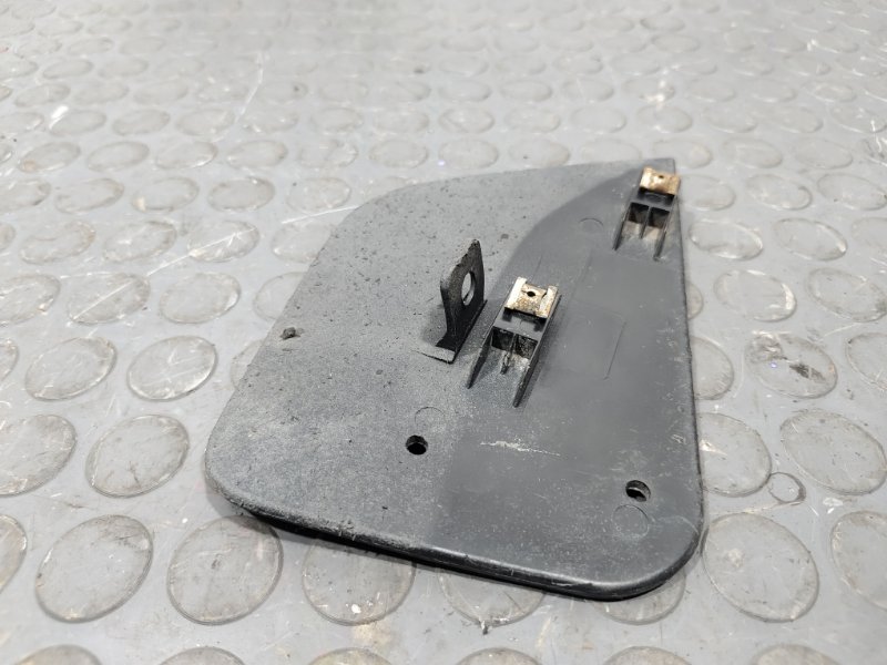 Подкрылок, 900 рублей, Красноярск