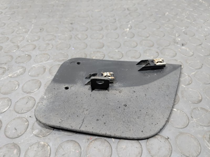 Подкрылок, 900 рублей, Красноярск