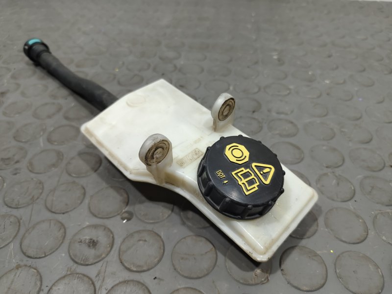 Бачок для тормозной жидкости, 700 рублей, Красноярск