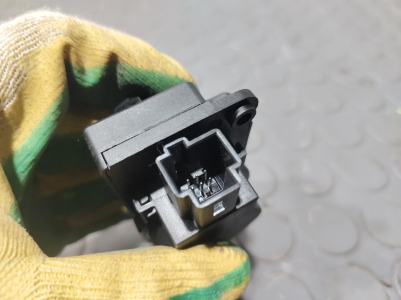 Привод заслонок отопителя, 500 рублей, Красноярск