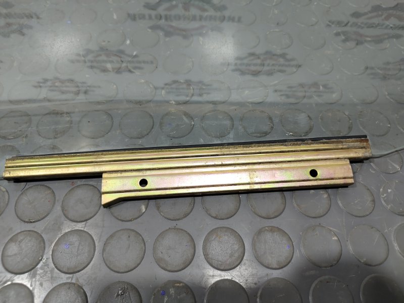 Стекло боковое, 2000 рублей, Красноярск