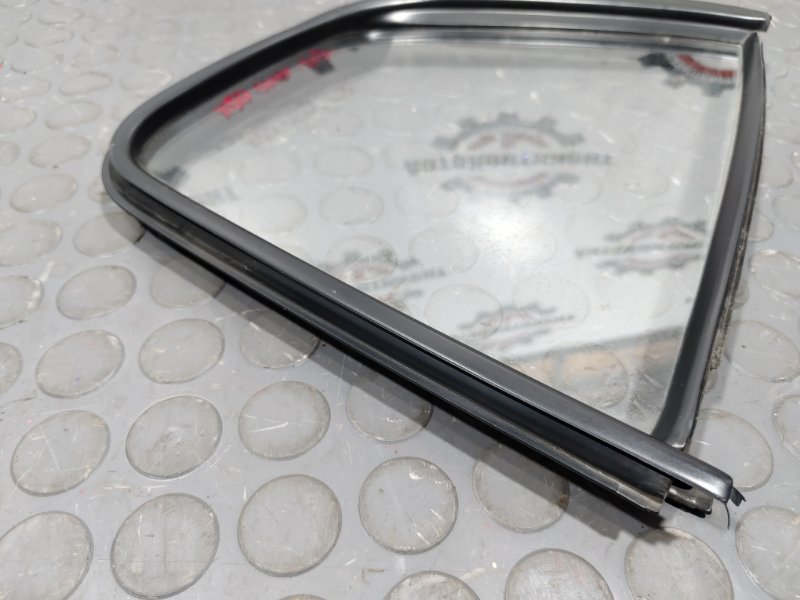 Стекло собачника, 2000 рублей, Красноярск