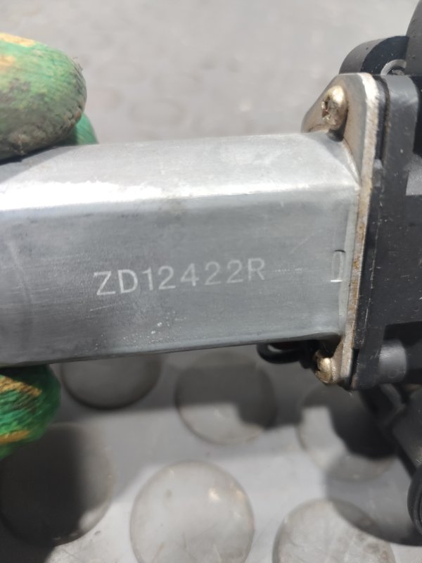 Стеклоподъемник, 1000 рублей, Красноярск