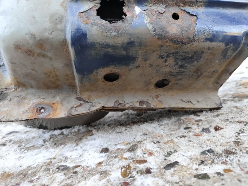 Стойка кузова, 2000 рублей, Красноярск